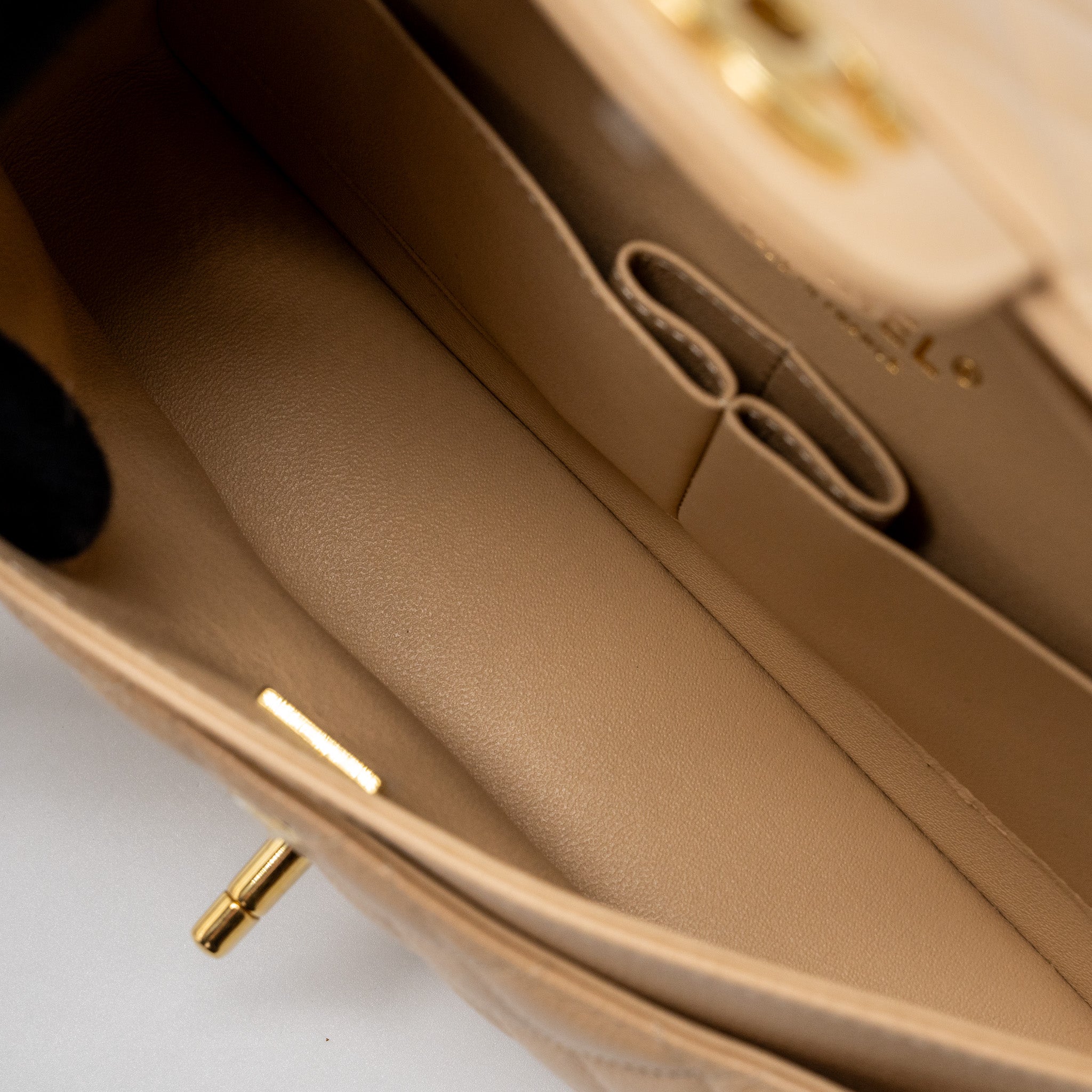 CHANEL MEDIUM CLASSIC DOUBLE FLAP BAG CAVIAR BEIGE GHW (microchip) - Image 14