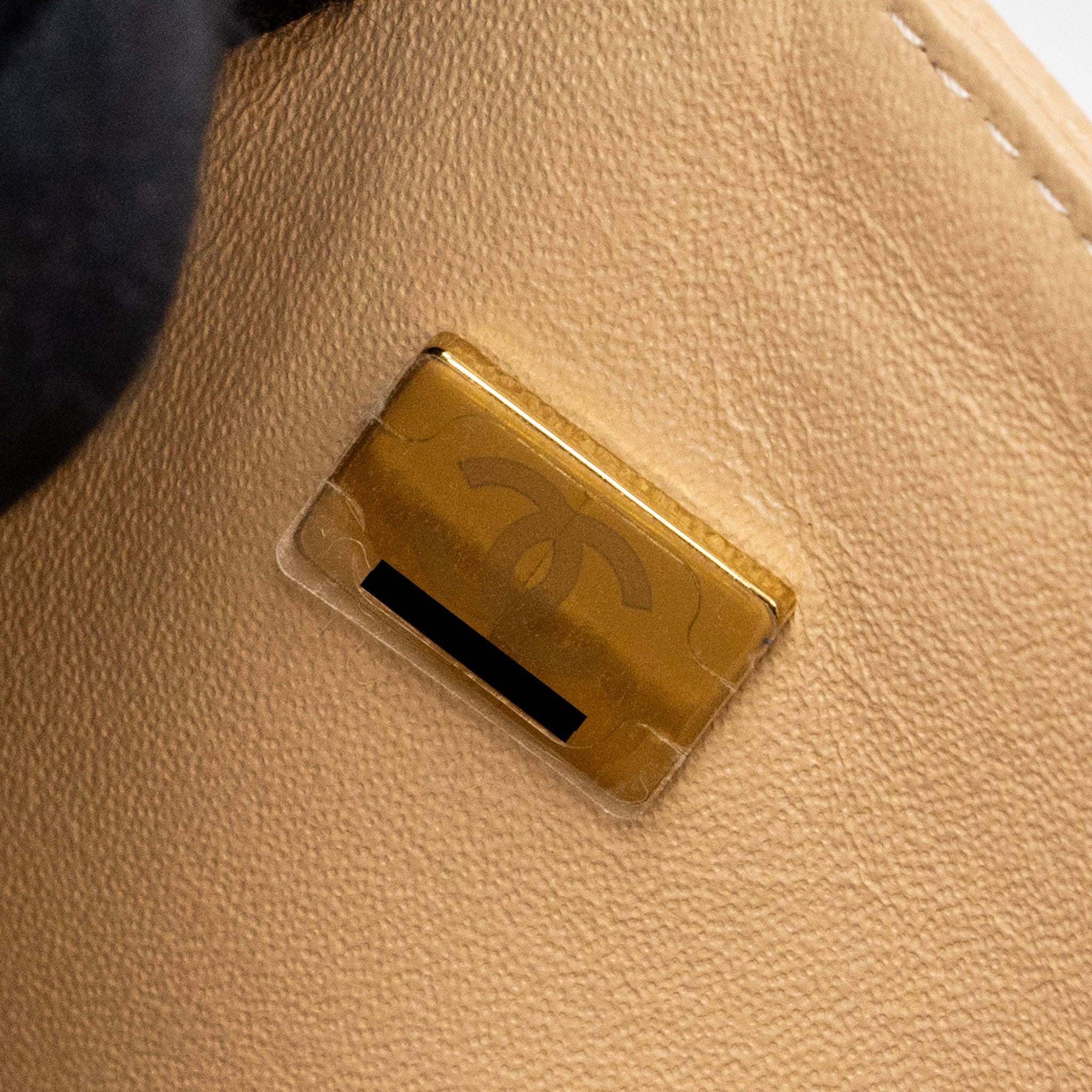 CHANEL MEDIUM CLASSIC DOUBLE FLAP BAG CAVIAR BEIGE GHW (microchip) - Image 15
