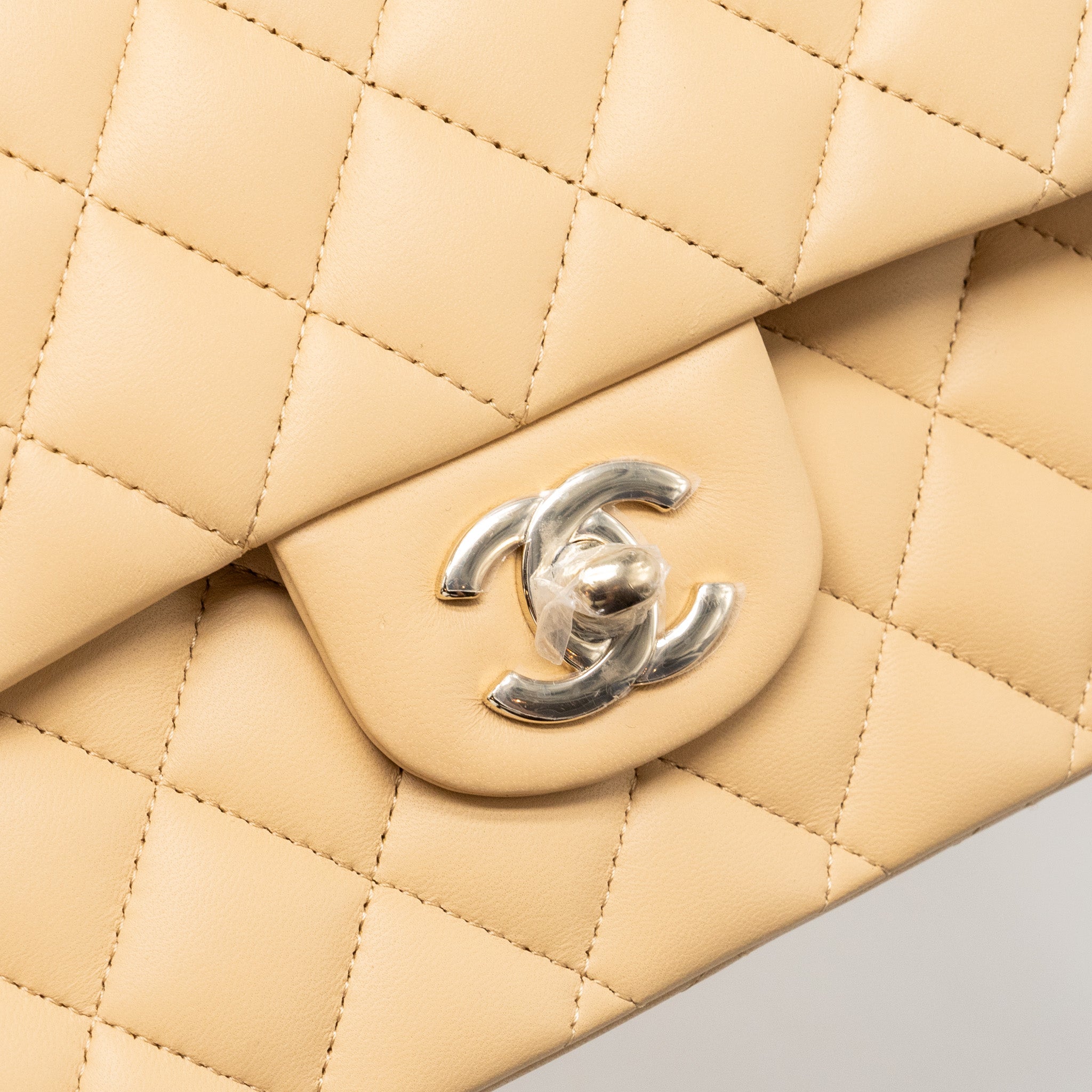Chanel Medium Classic Double Flap Bag Lambskin Beige LGHW (Microchip) - Image 8