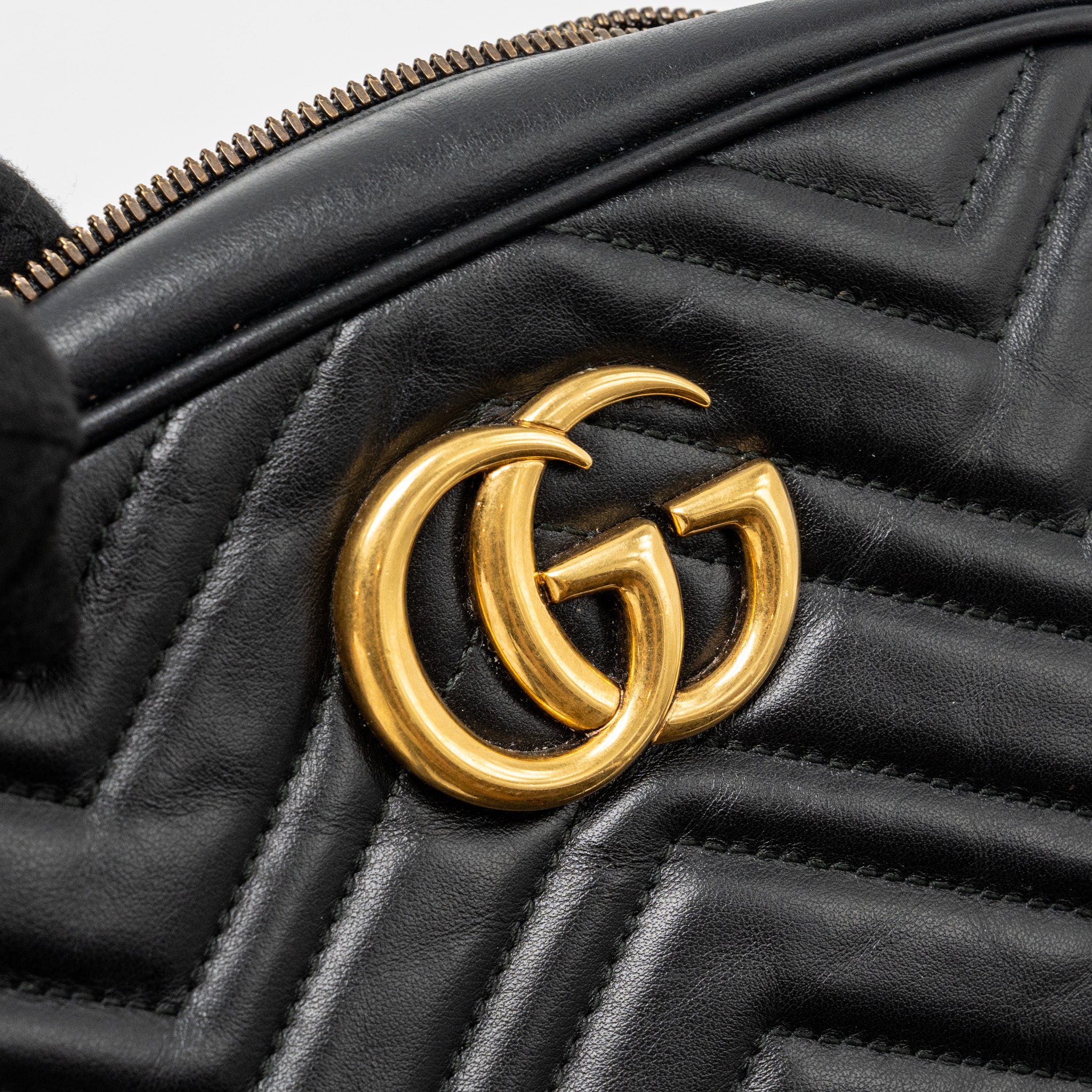 Gucci GG Marmont Mateless Shoulder bag calfskin black GHW - Image 8