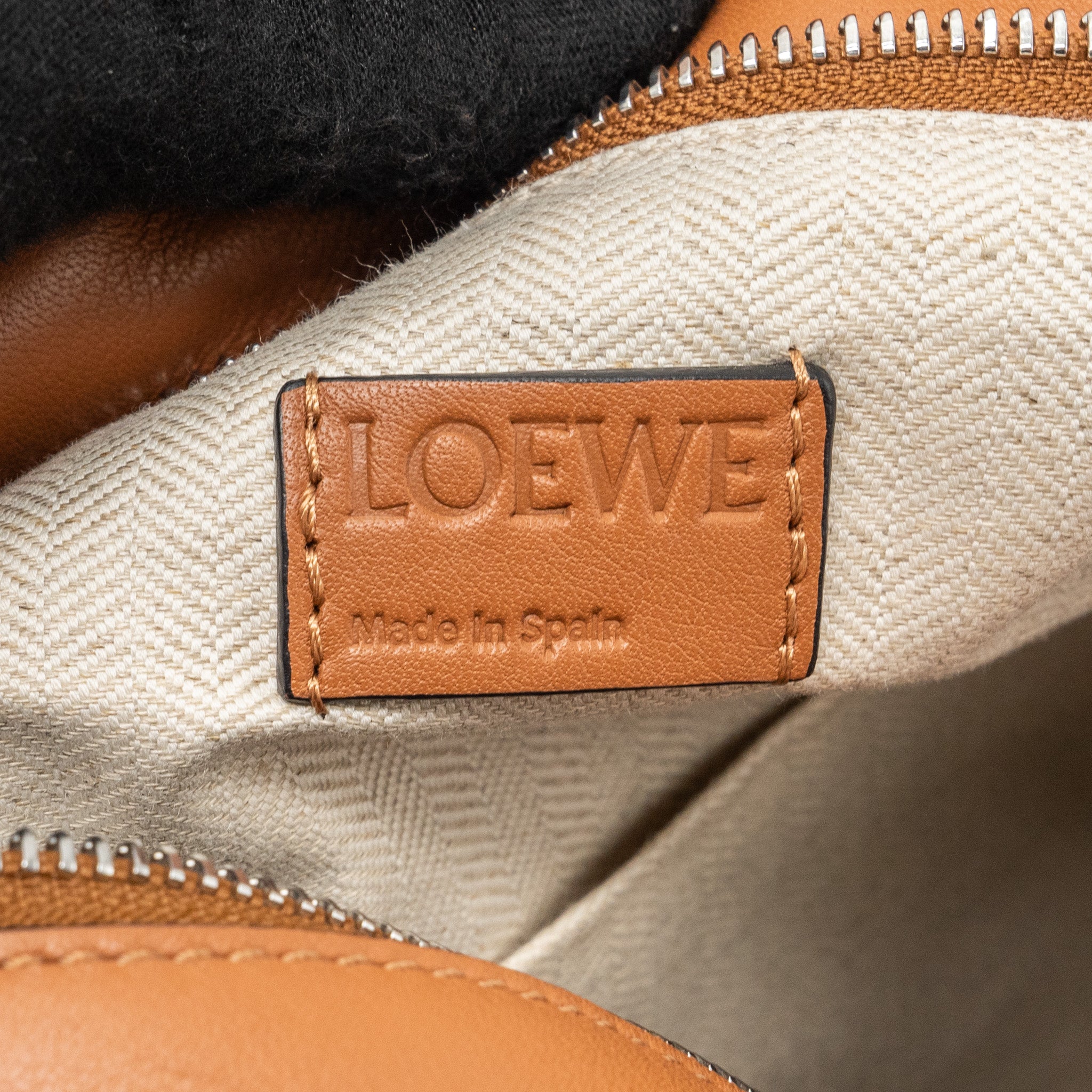 Loewe Puzzle Bag in Classic Calfskin Tan SHW - Image 11
