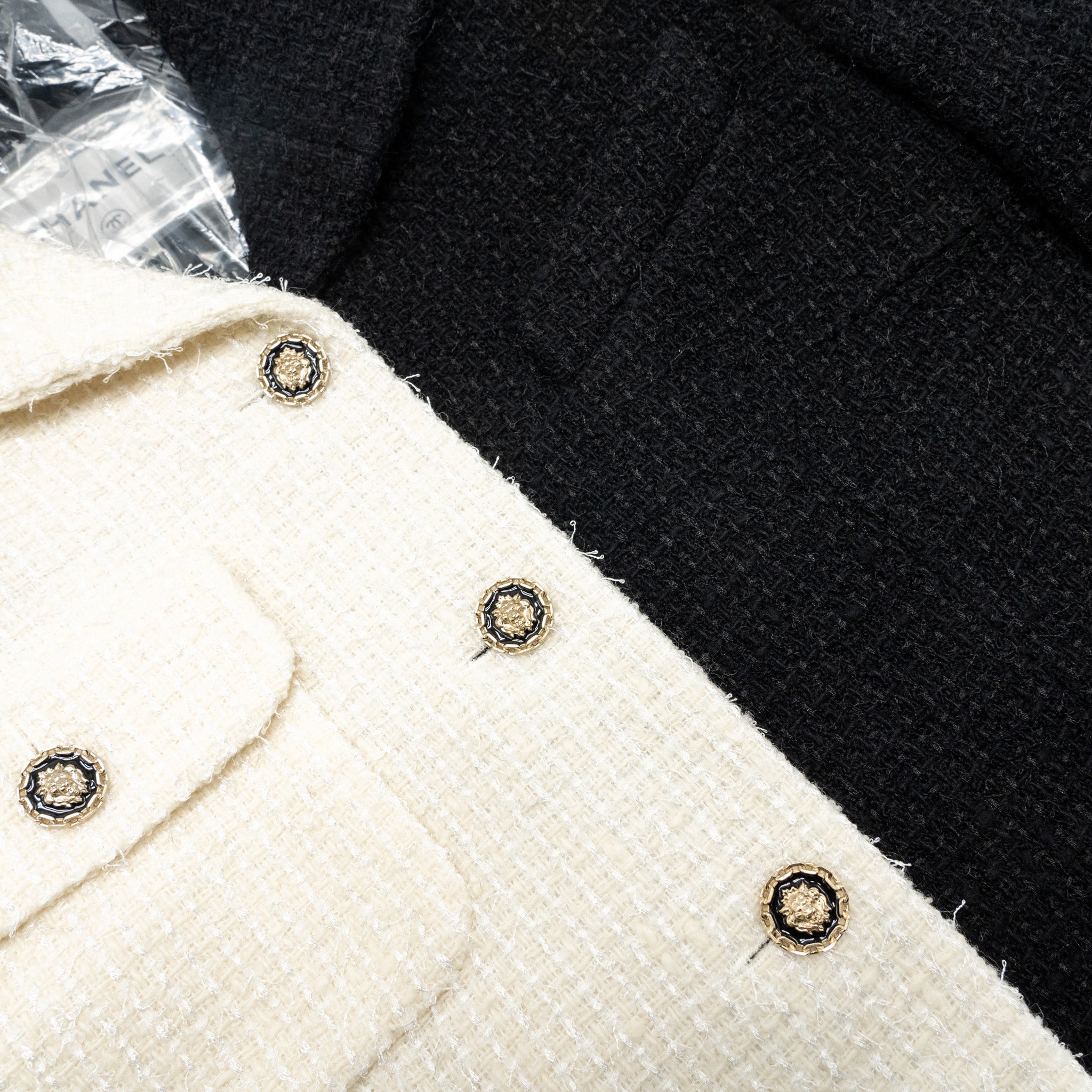 Chanel Size 34 20A Tweed Jacket Wool/Polyamide White/Black - Image 4