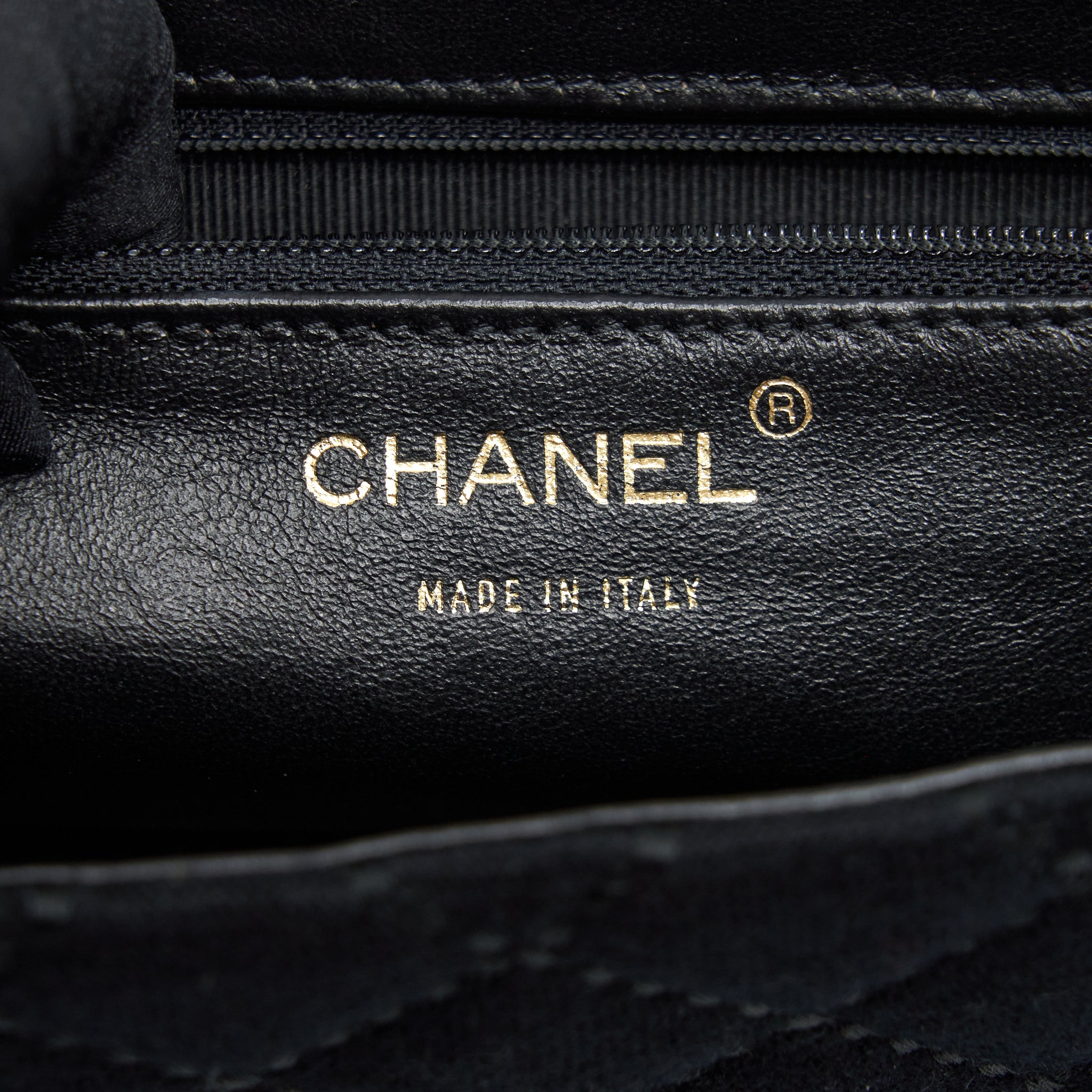 Chanel Vintage Shoulder Bag fabric Black GHW With An Extra Bag Charm - Image 11