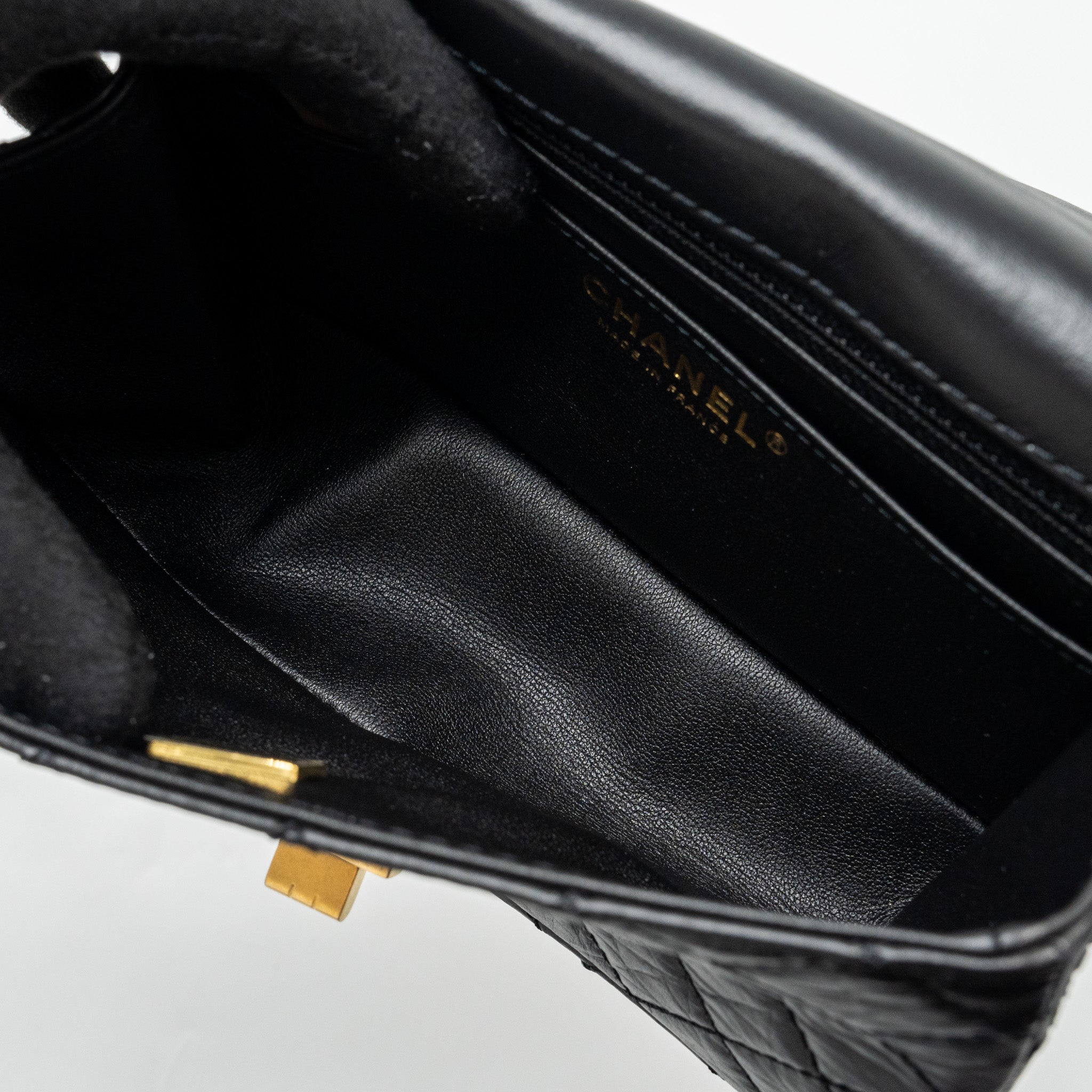 Chanel Mini 2.55 Reissue Aged Calfskin Black GHW (Microchip) - Image 12