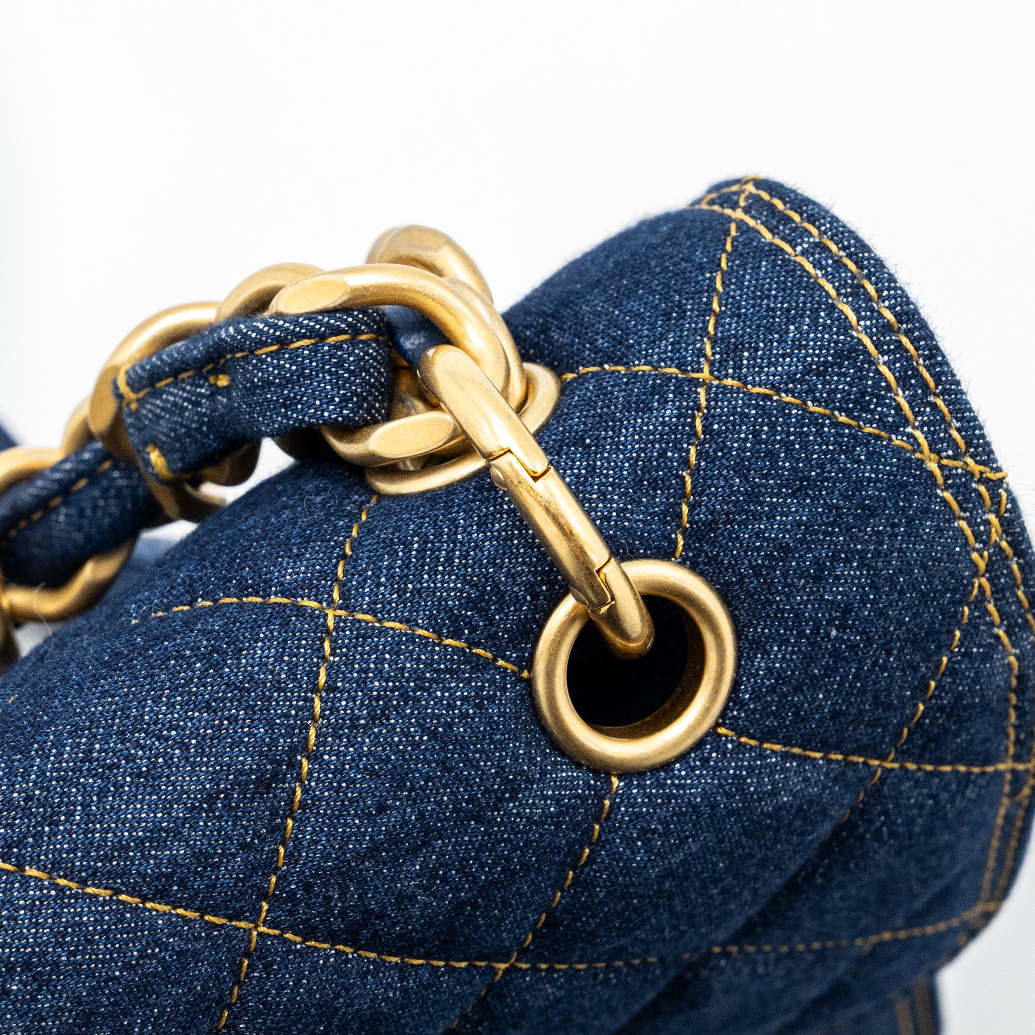 Chanel 23S flap backpack denim blue with GHW (microchip) - Image 10
