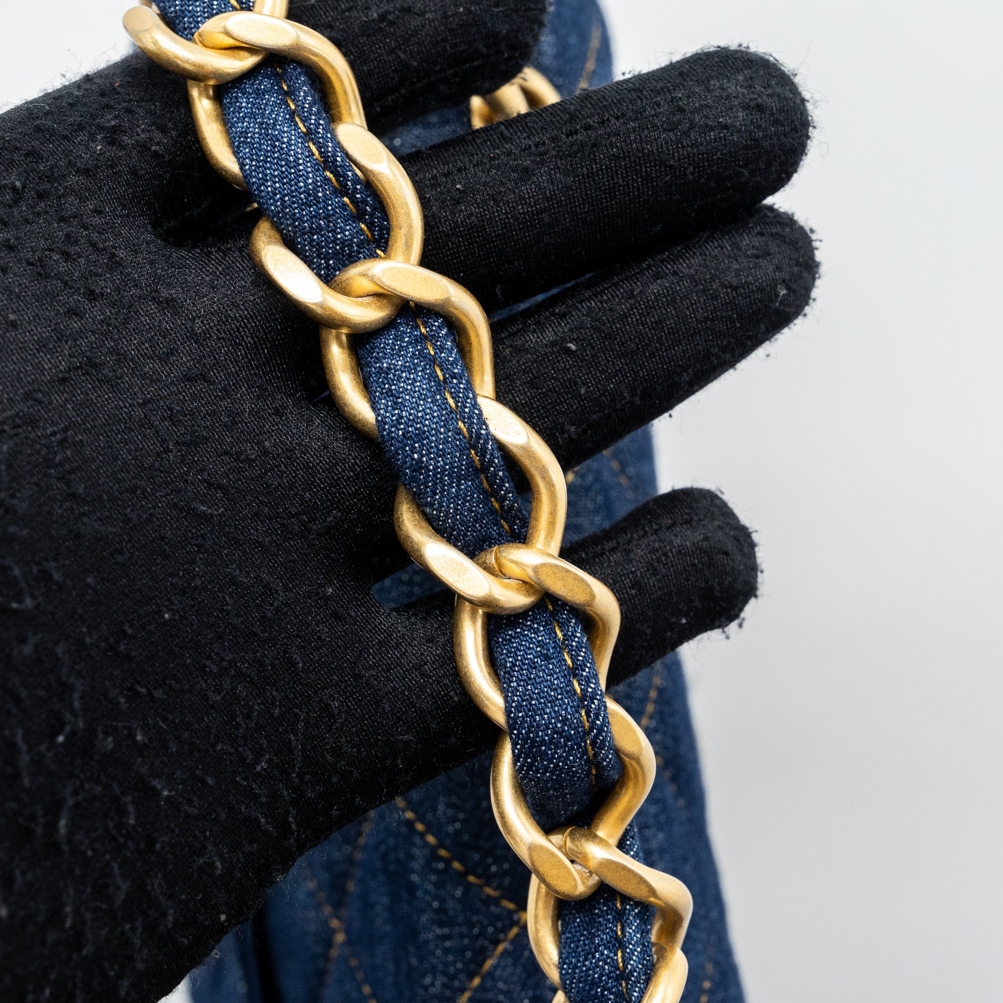 Chanel 23S flap backpack denim blue with GHW (microchip) - Image 11