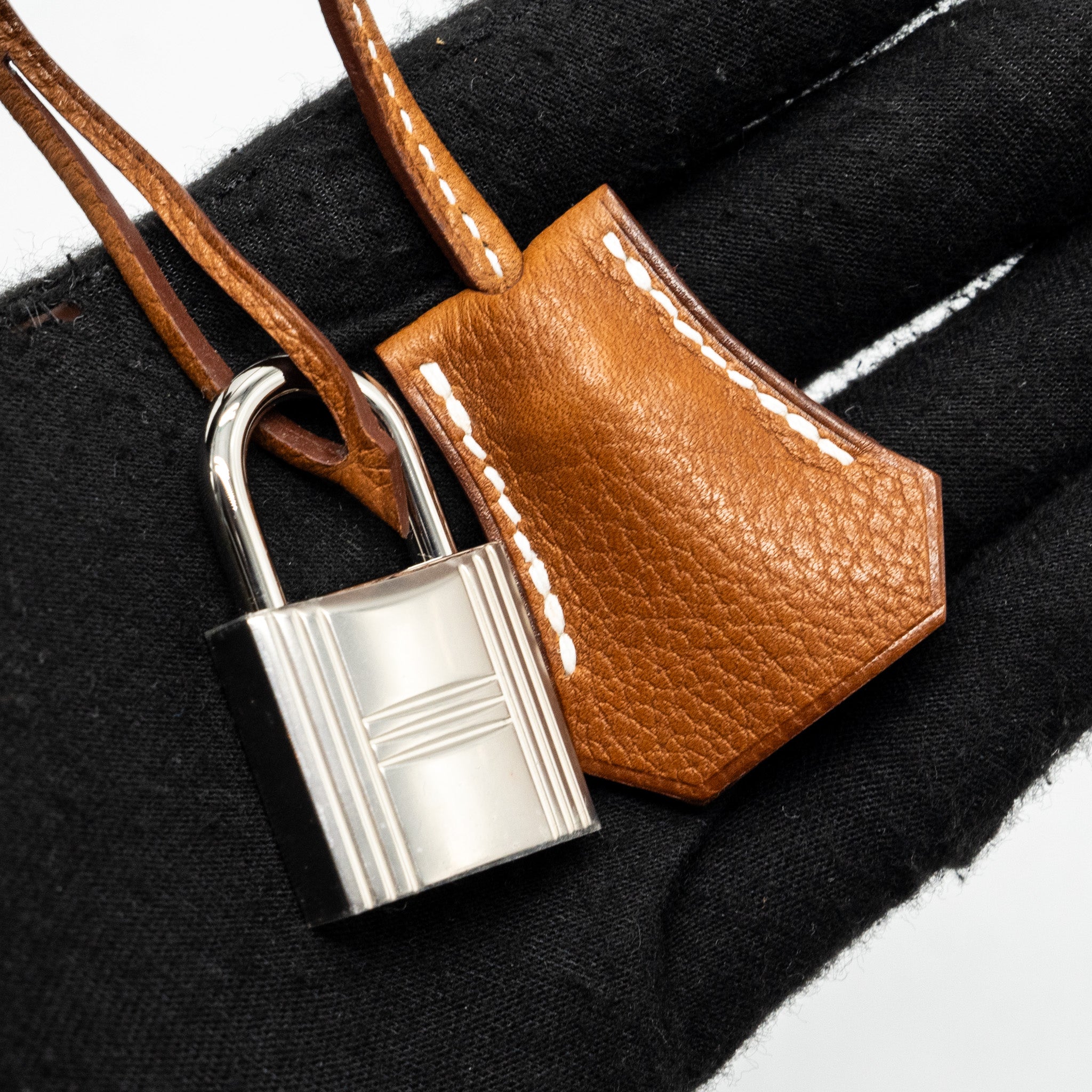 Hermes Kelly Messanger PM bag Barenia Faubourg leather 34 Fauve SHW Stamp B - Image 14