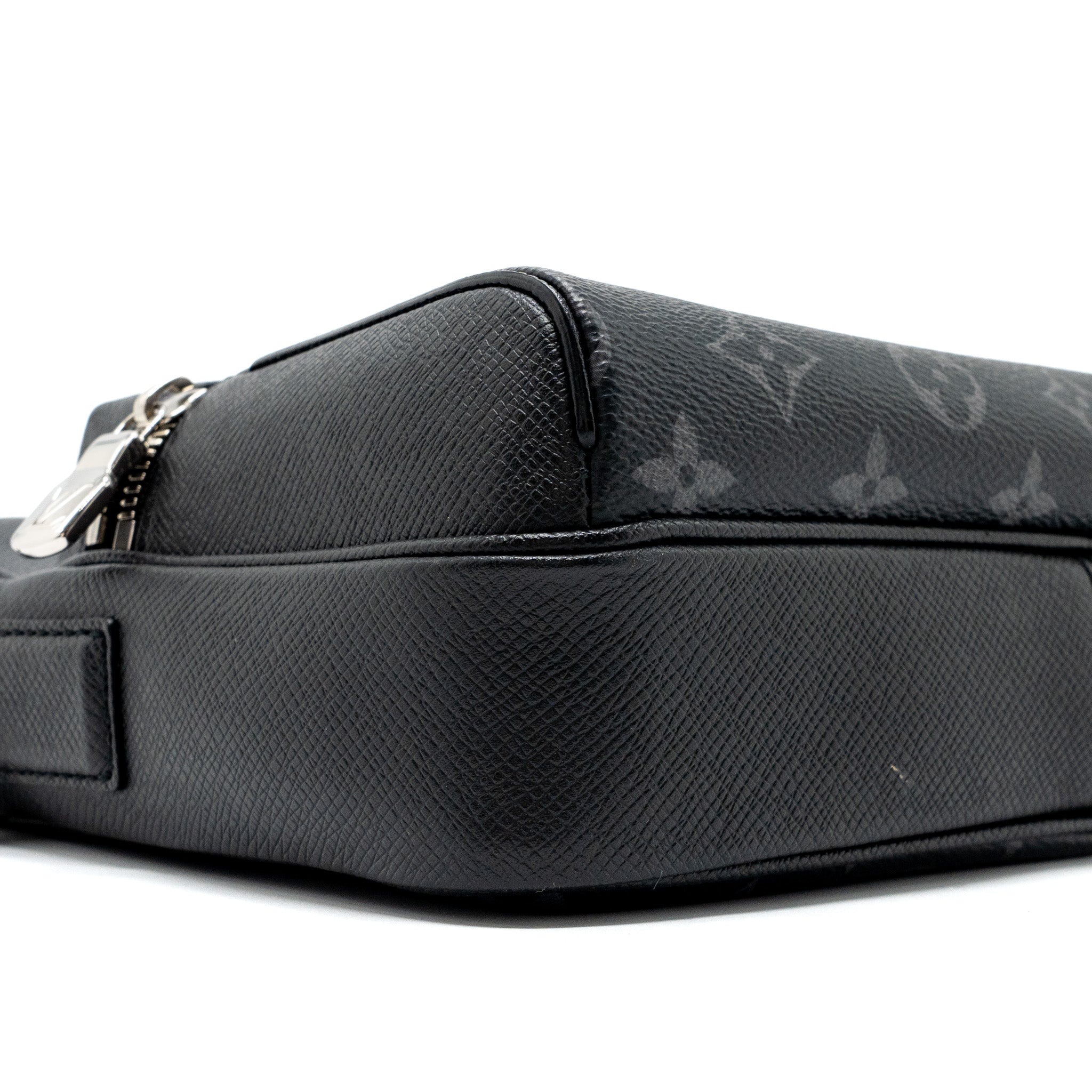 Louis Vuitton Messenger Bag Monogram Eclipse SHW - Image 6