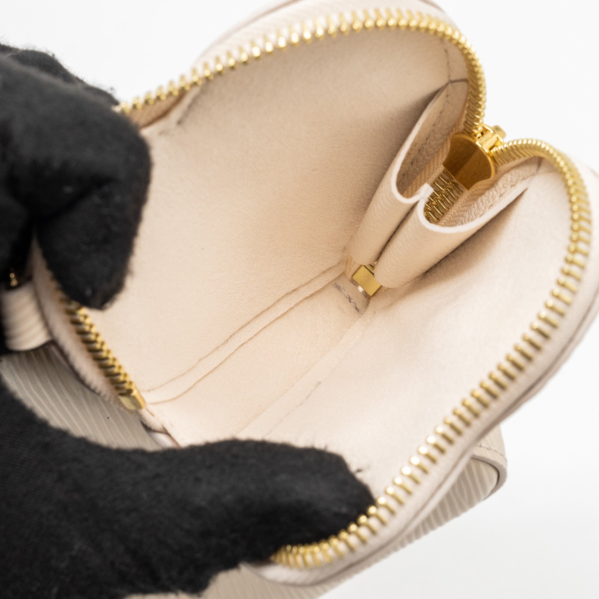 Louis Vuitton Marellini EPI Leather Milky Way GHW - Image 11