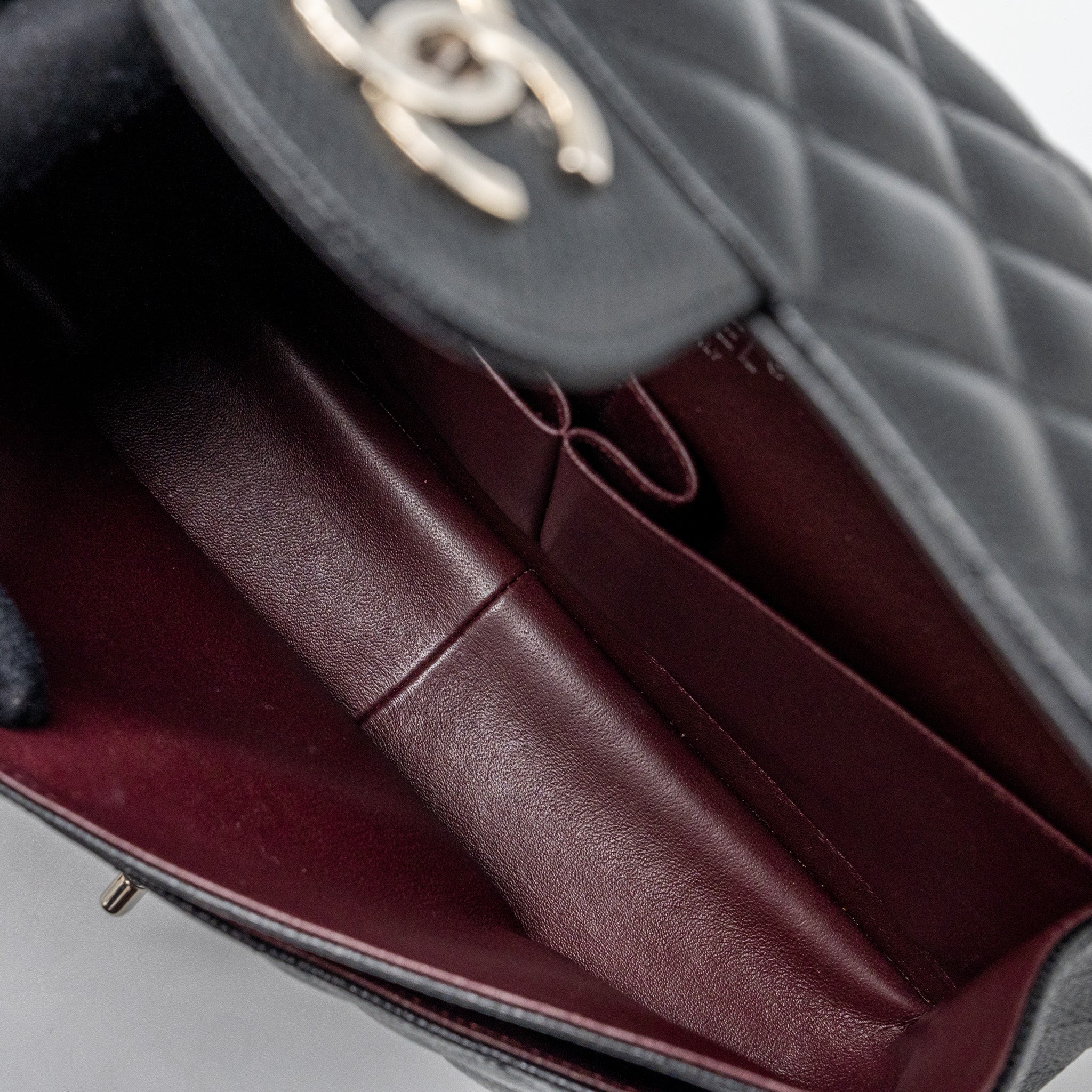 CHANEL JUMBO CLASSIC DOUBLE FLAP Caviar BLACK SHW - Image 15