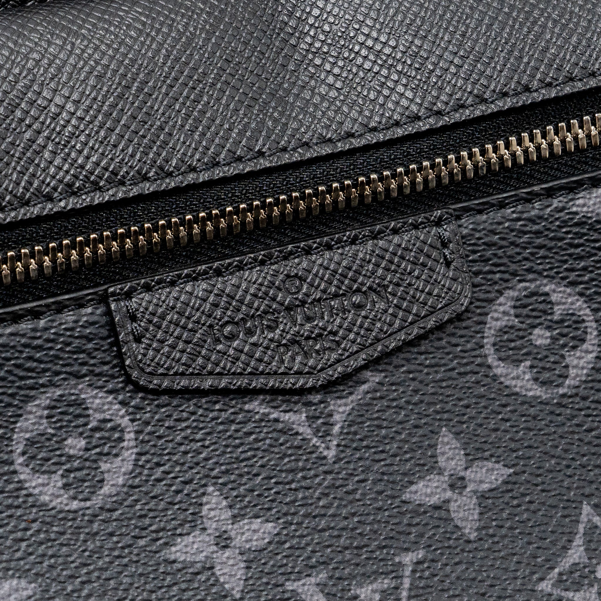 Louis Vuitton Messenger Bag Monogram Eclipse SHW - Image 8