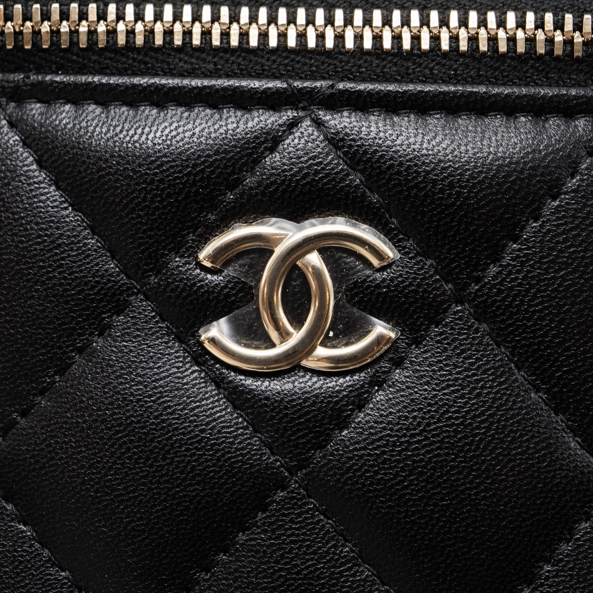 Chanel Top Handle Mini Vanity Case with chains Lambskin Black LGHW - Image 8