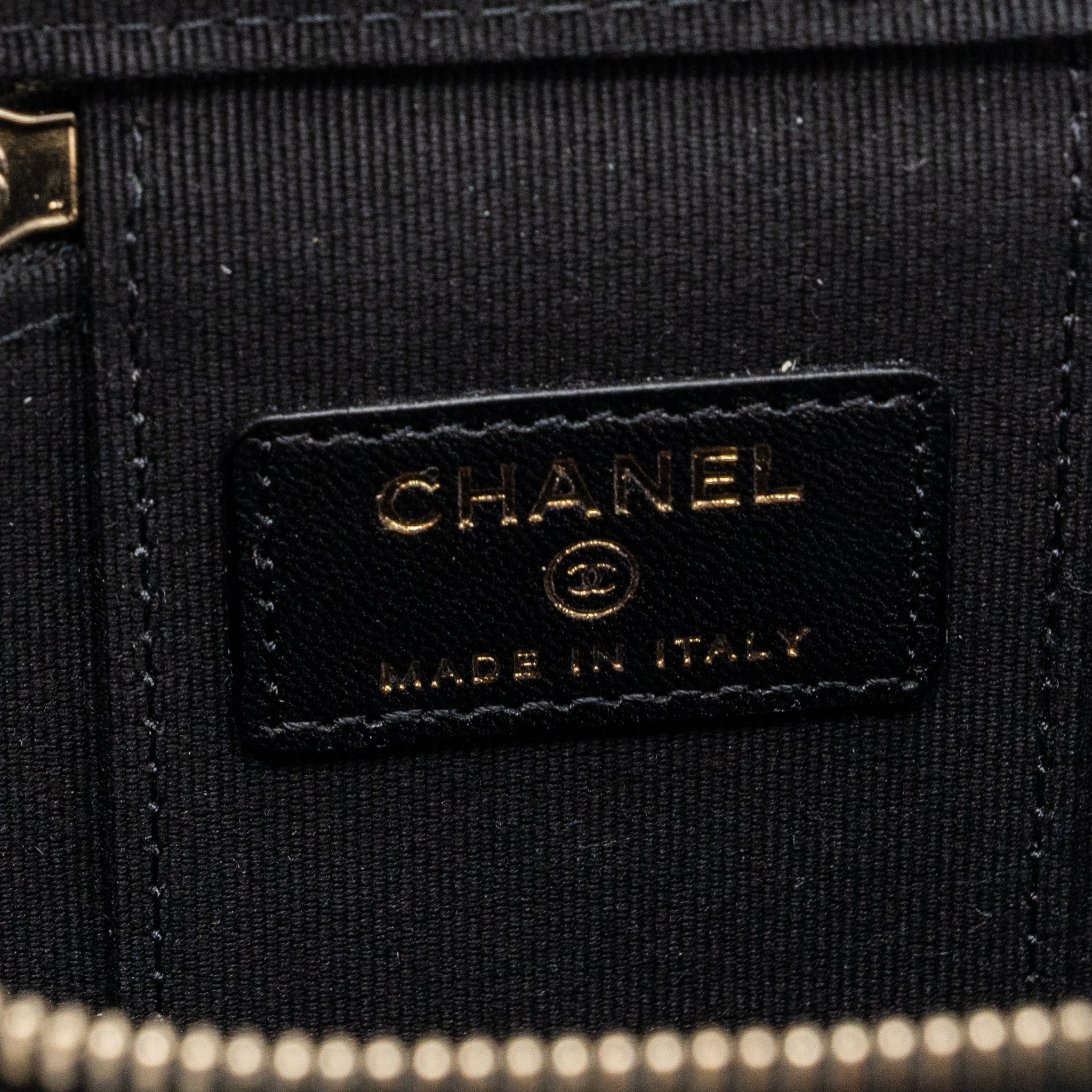 Chanel Top Handle Mini Vanity Case with chains Lambskin Black LGHW - Image 13