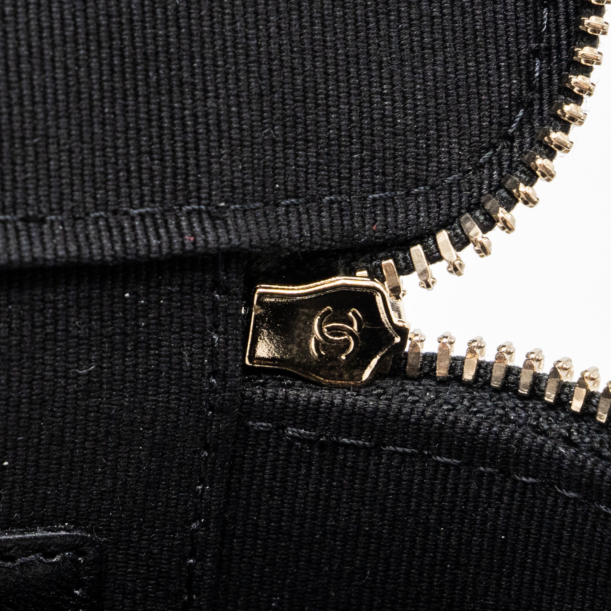 Chanel Top Handle Mini Vanity Case with chains Lambskin Black LGHW - Image 11