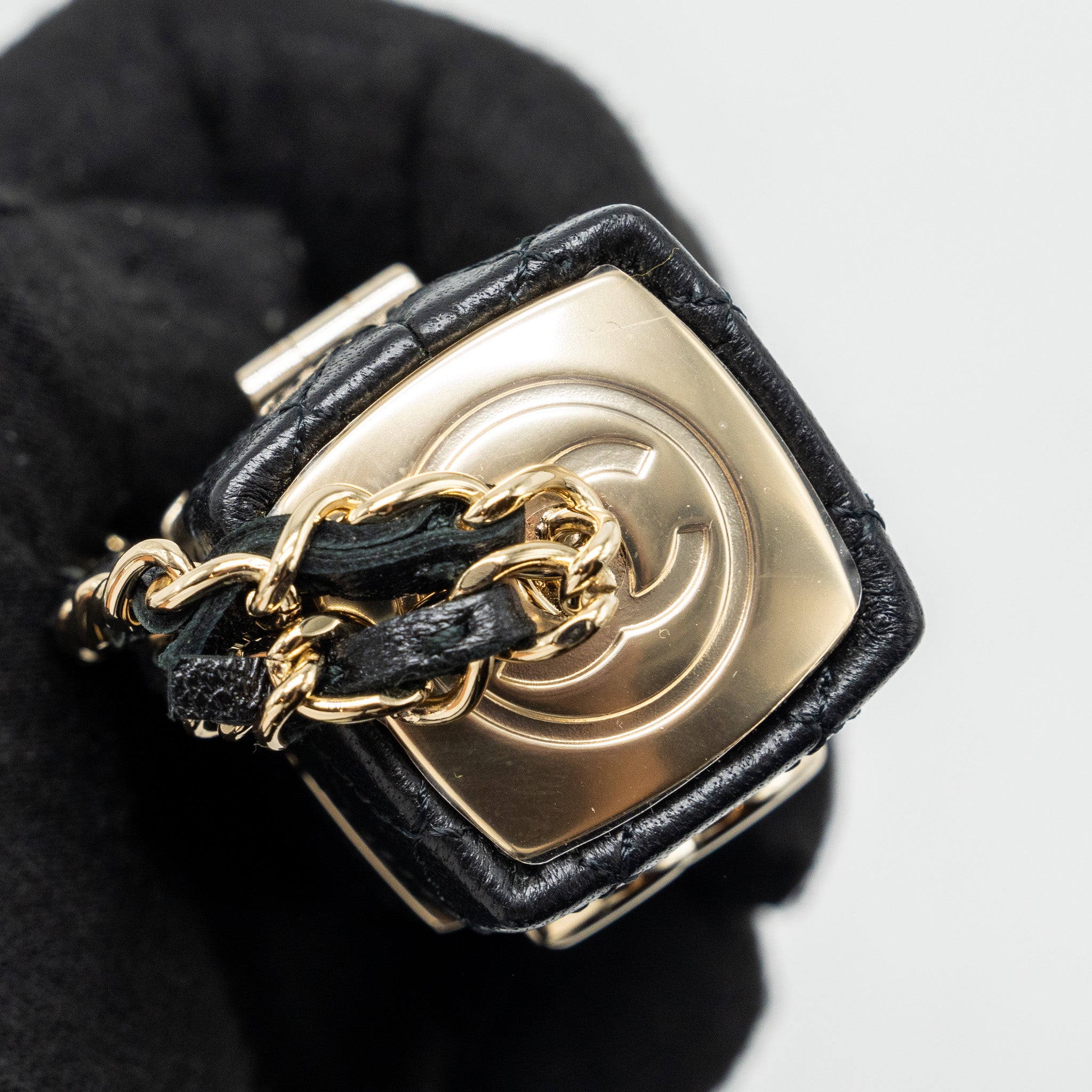 Chanel lipstick case on chain lambskin black LGHW - Image 7