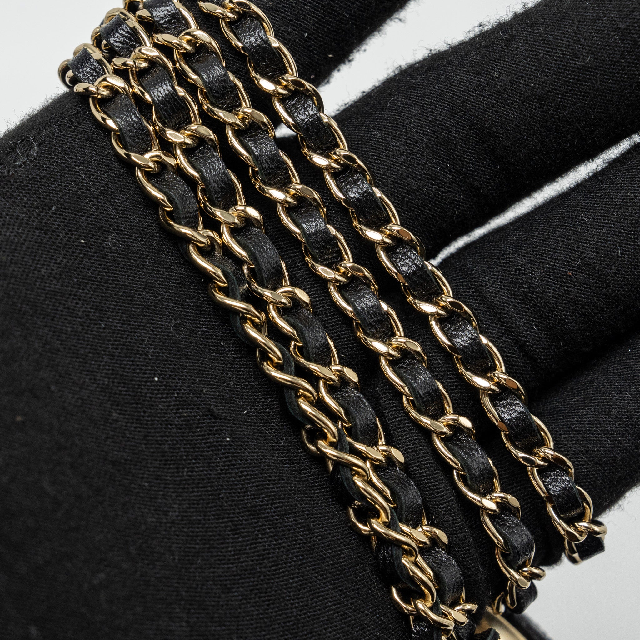 Chanel lipstick case on chain lambskin black LGHW - Image 8