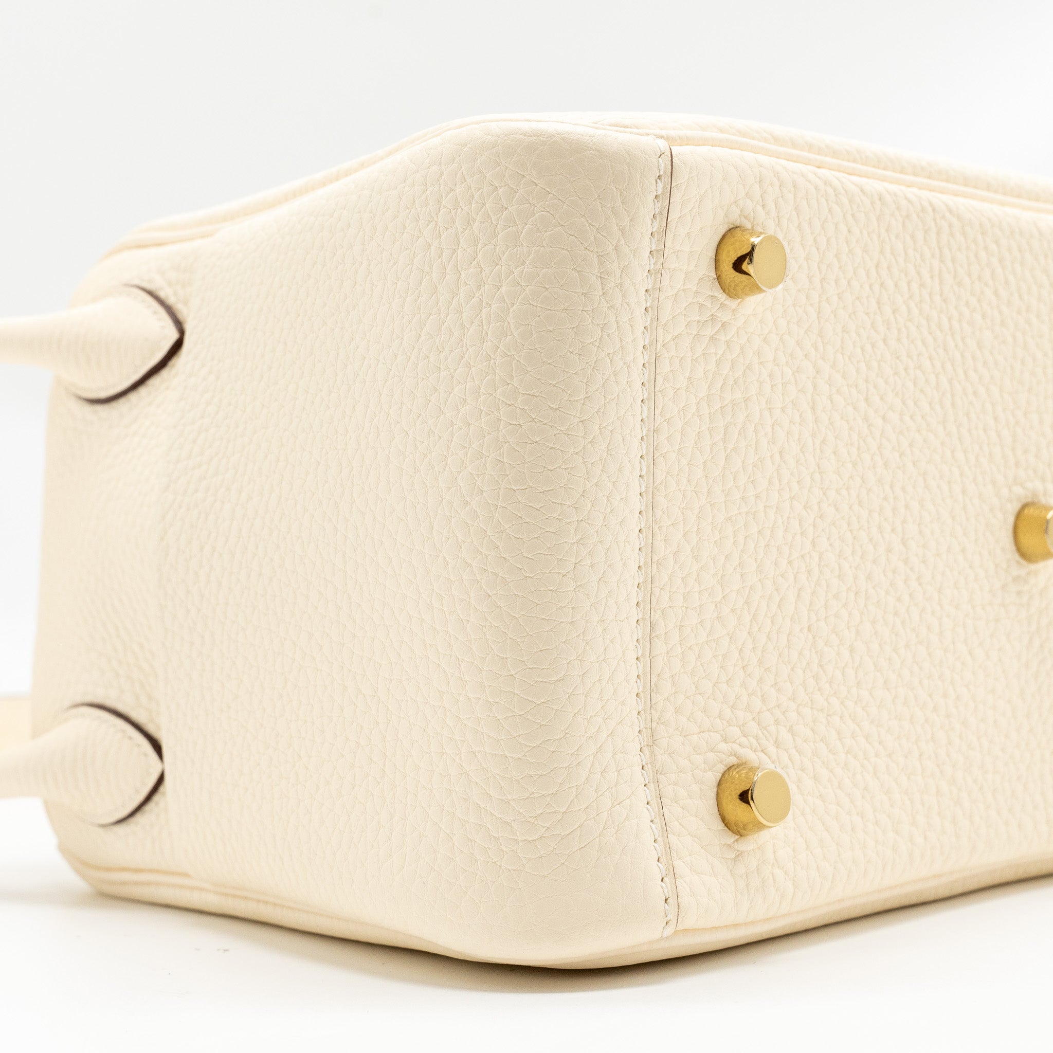 HERMES Lindy 26 Clemence Nata GHW Stamp W - Image 7