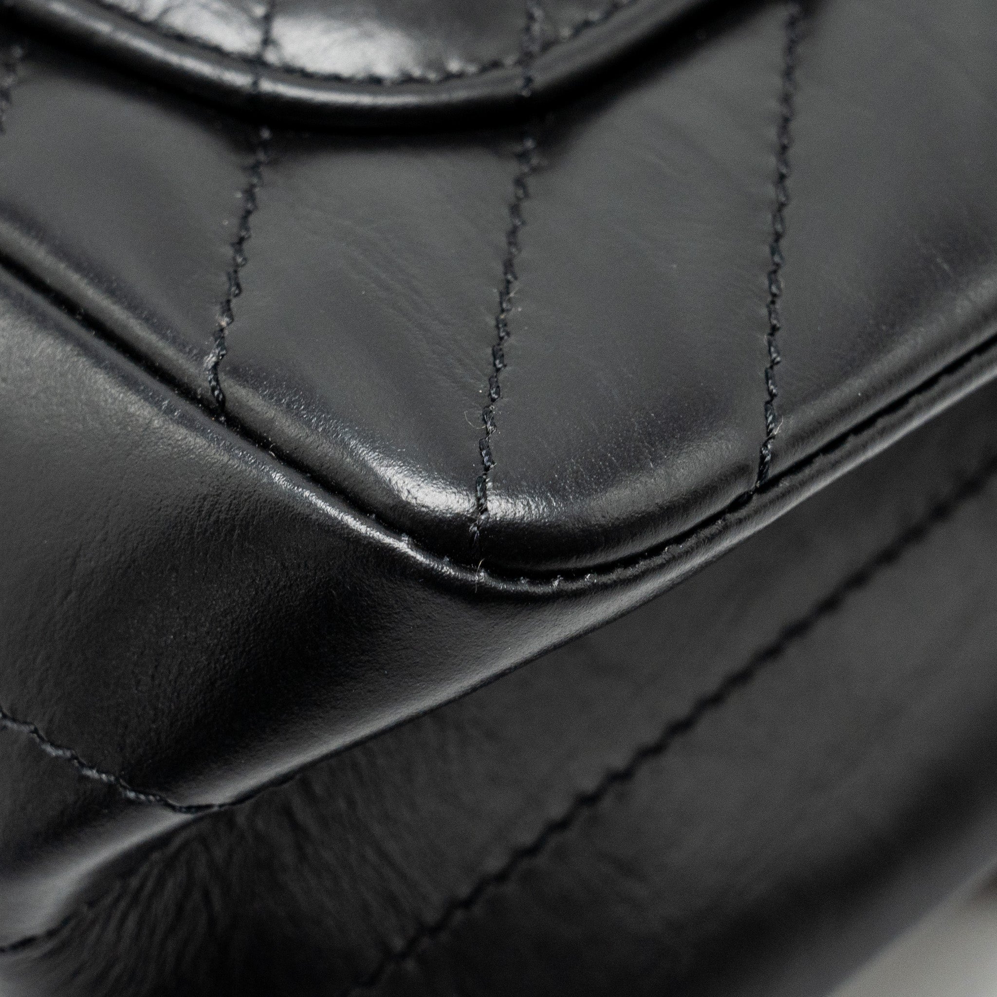 Chanel Mini 2.55 Reissue Chevron Calfskin Black GHW (Microchip) - Image 10