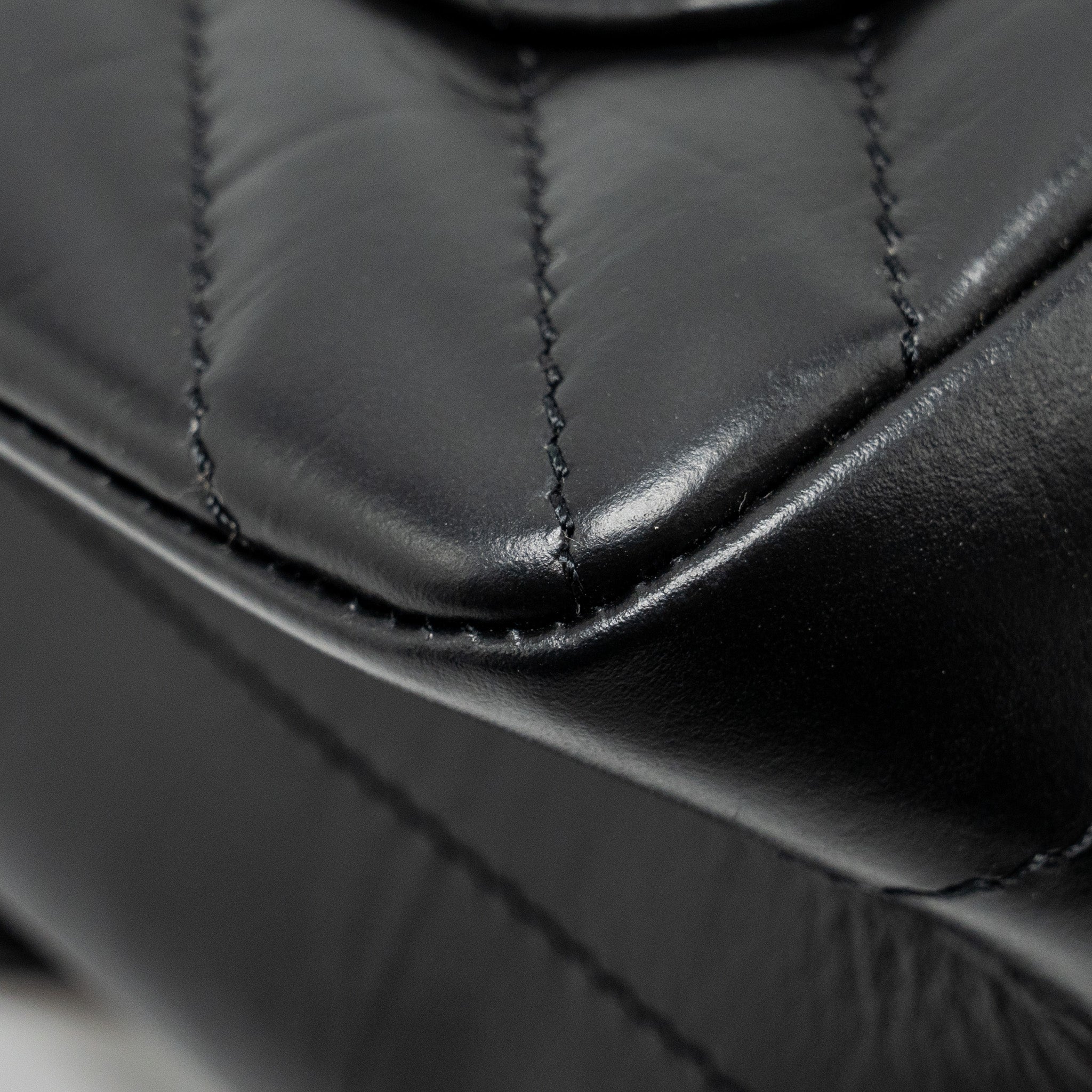 Chanel Mini 2.55 Reissue Chevron Calfskin Black GHW (Microchip) - Image 11
