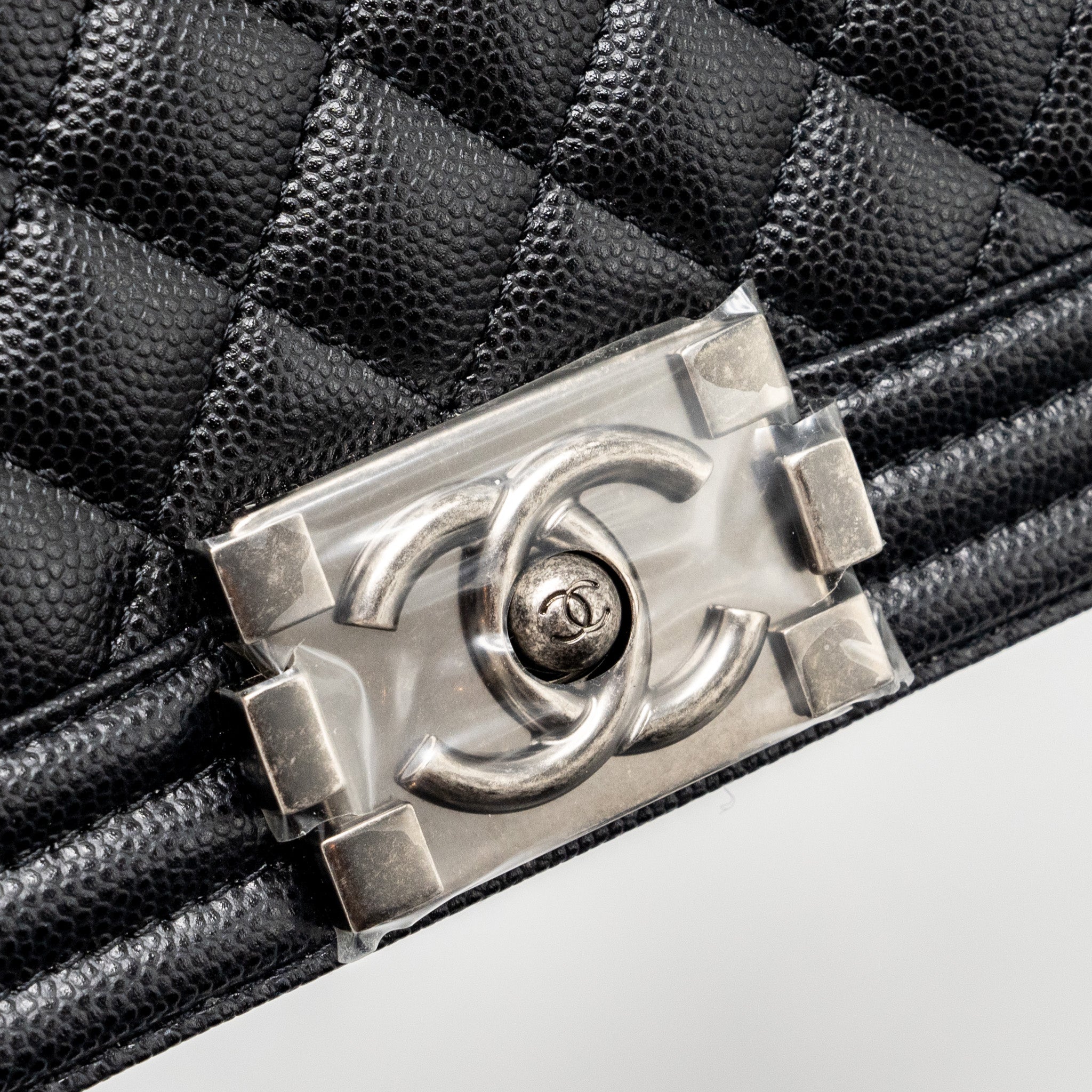 Chanel Small Boy Bag Caviar black Ruthenium Hardware (microchip) - Image 8