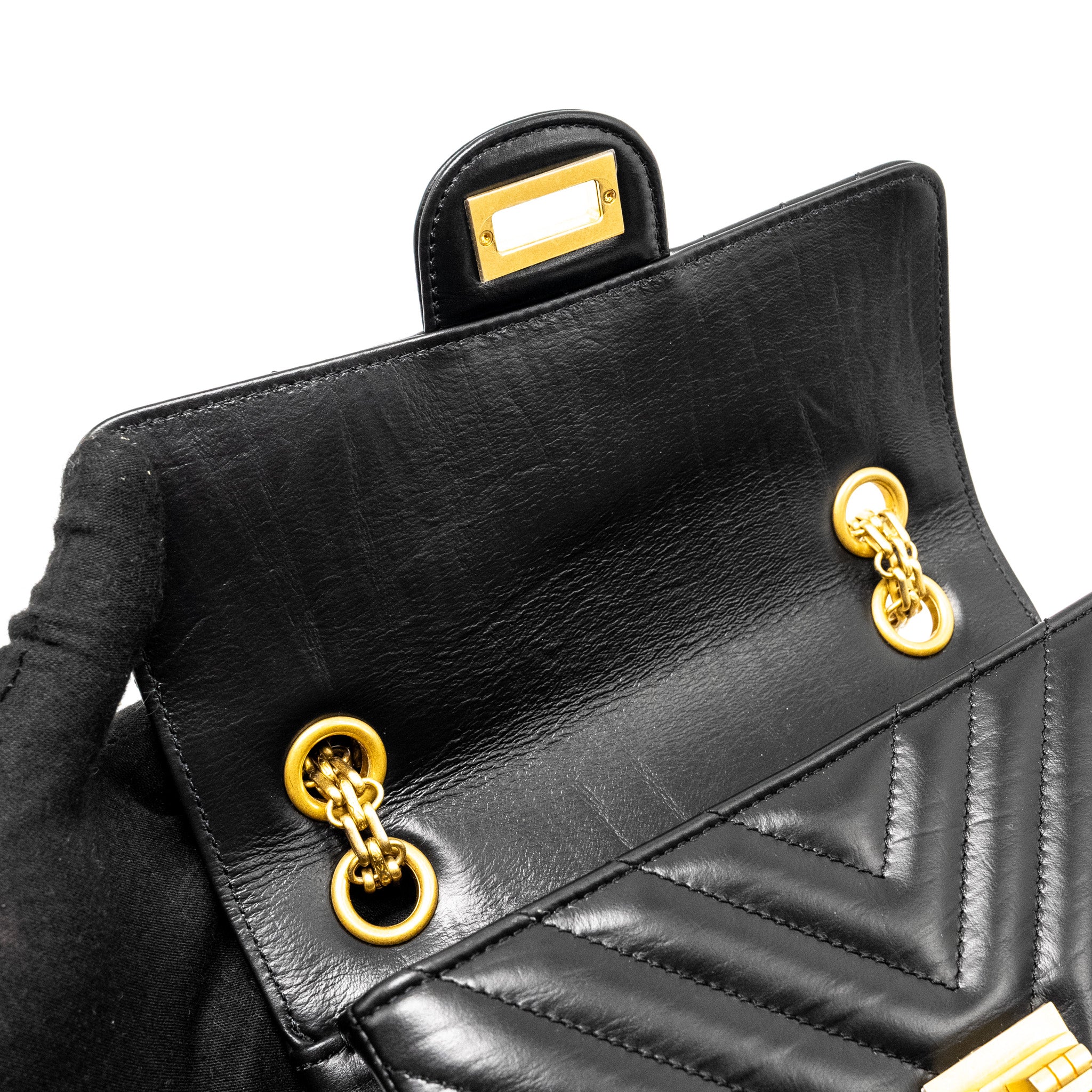 Chanel Mini 2.55 Reissue Chevron Calfskin Black GHW (Microchip) - Image 15