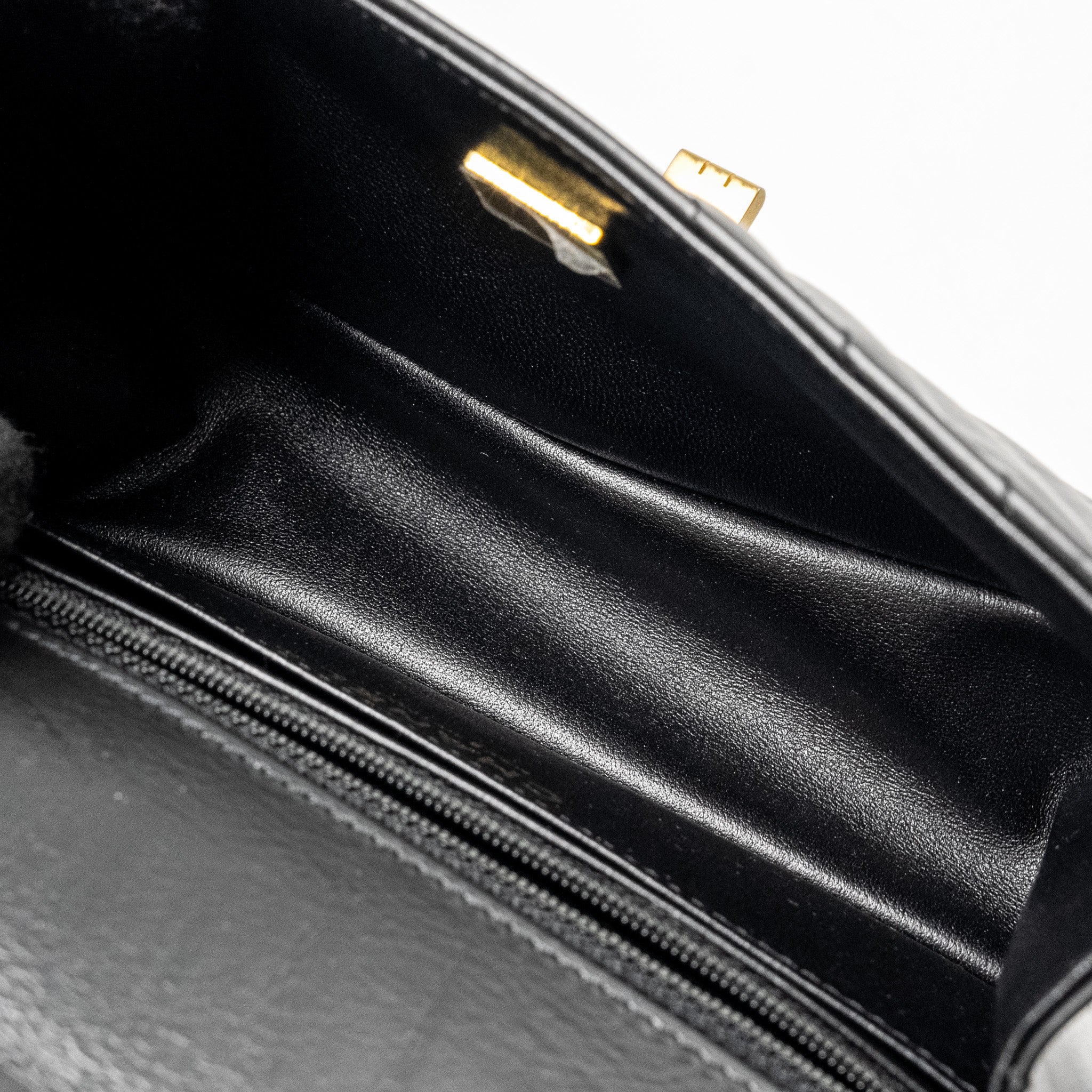 Chanel Mini 2.55 Reissue Chevron Calfskin Black GHW (Microchip) - Image 16