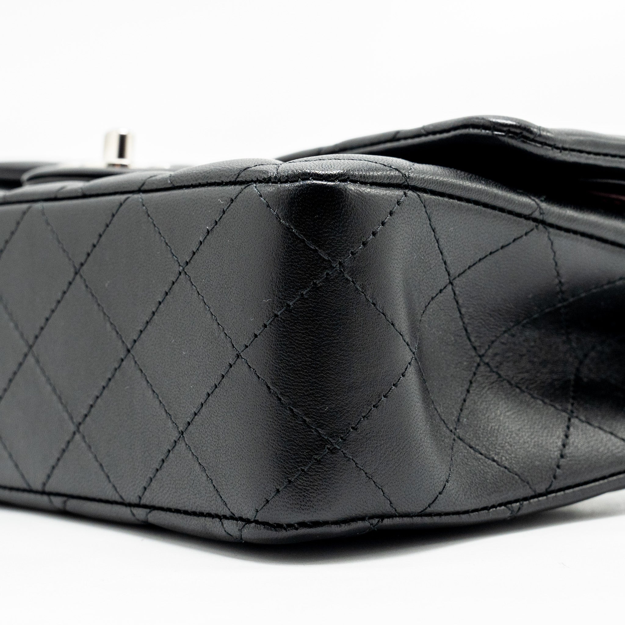 Chanel Medium Classic Double Flap Bag Lambskin Black SHW (microchip) - Image 7
