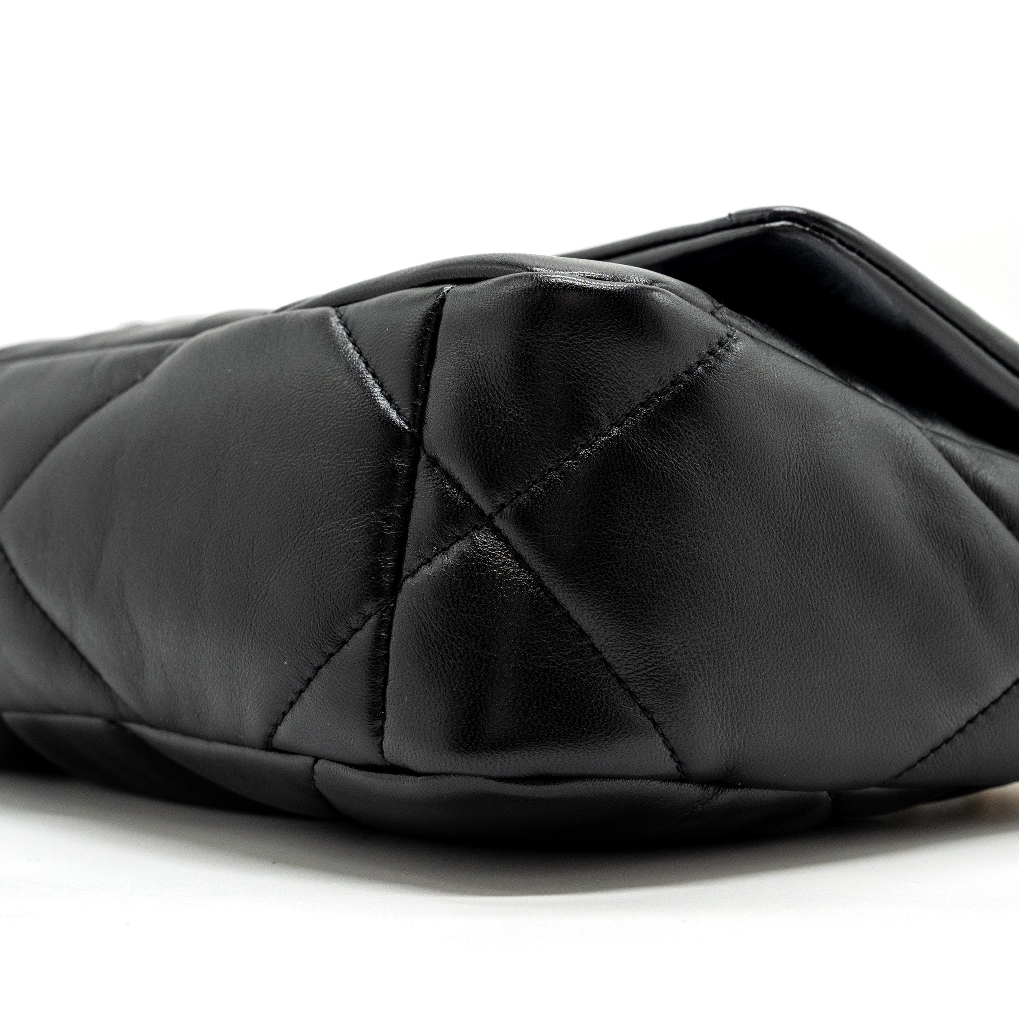 Chanel small 19 bag lambskin black multicolour hardware (microchip) - Image 8