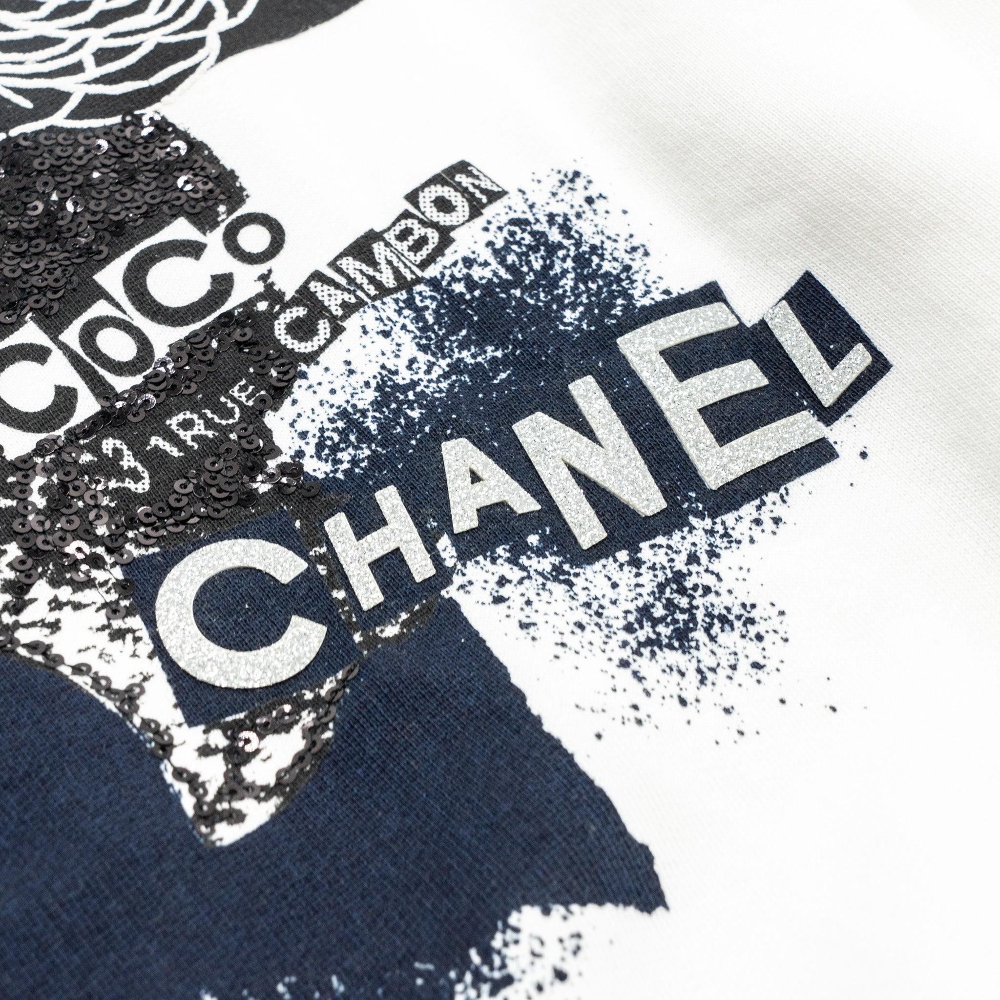 Chanel Size XS Coco Chanel Graffiti Sweatshirt White/Black - Image 5