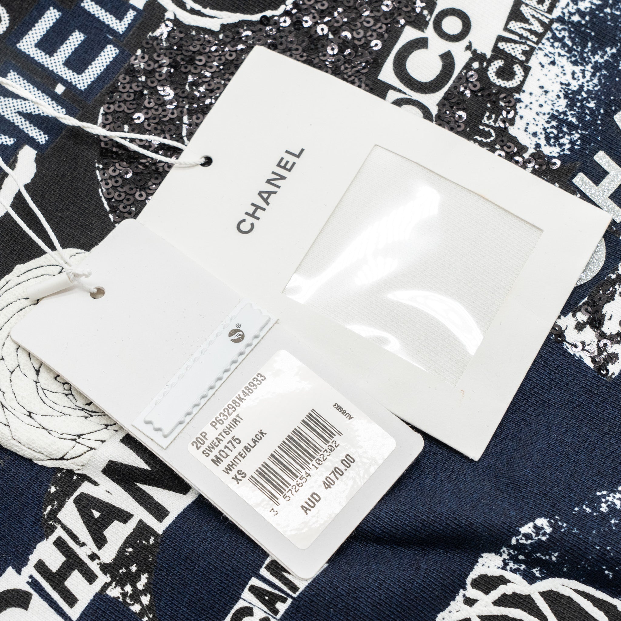 Chanel Size XS Coco Chanel Graffiti Sweatshirt White/Black - Image 7