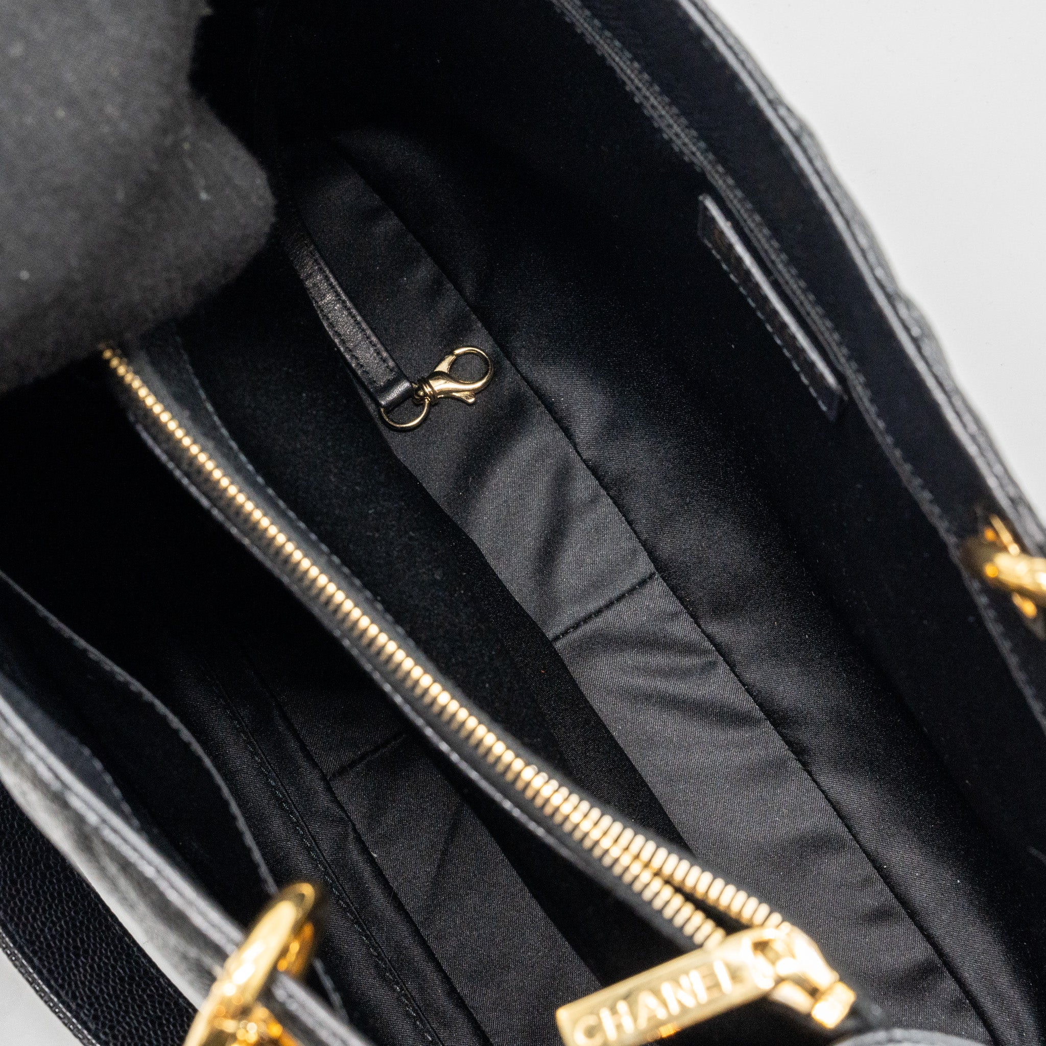 Chanel grand shopping tote bag caviar Black GHW - Image 11
