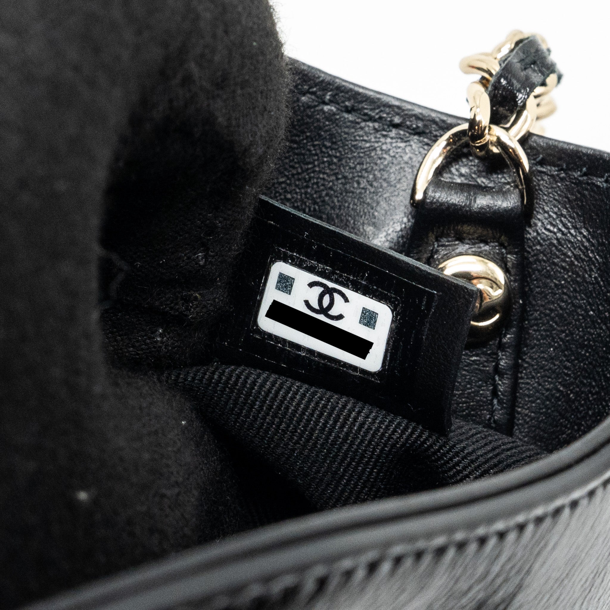 Chanel 24C mini 31 clutch with chain shiny calfskin black LGHW (microchip) - Image 14