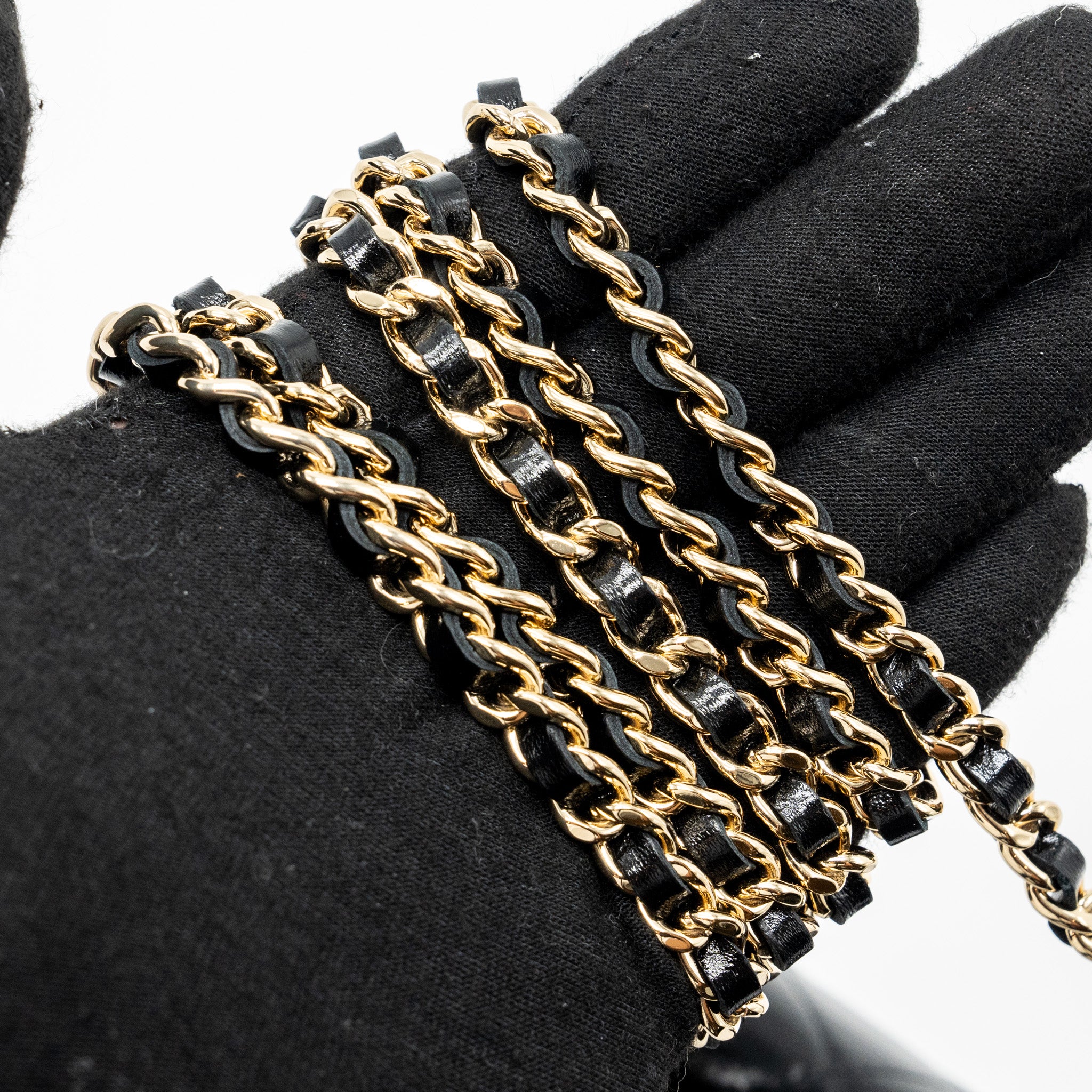 Chanel 24C 31 wallet on chain shiny calfskin black LGHW (Microchip) - Image 14