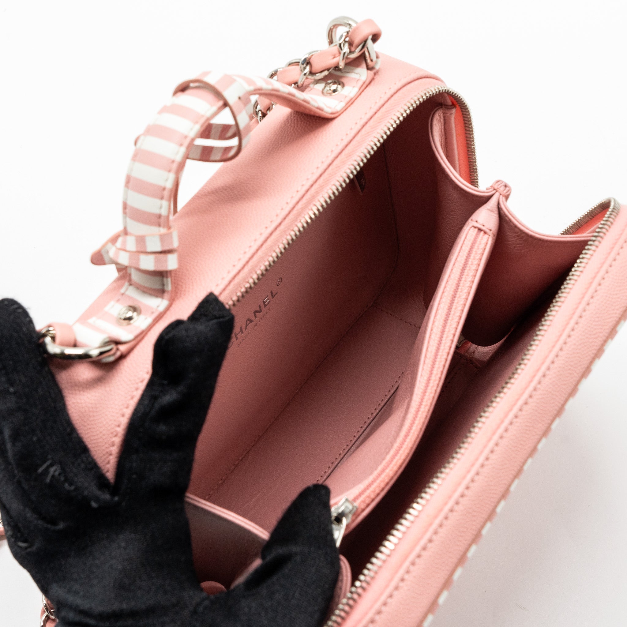 Chanel Medium Filigree Vanity Case Caviar Pink Multicolour SHW - Image 11